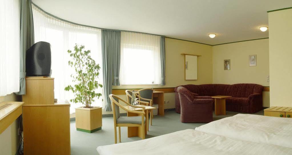 Hotel Stadt Naumburg Экстерьер фото